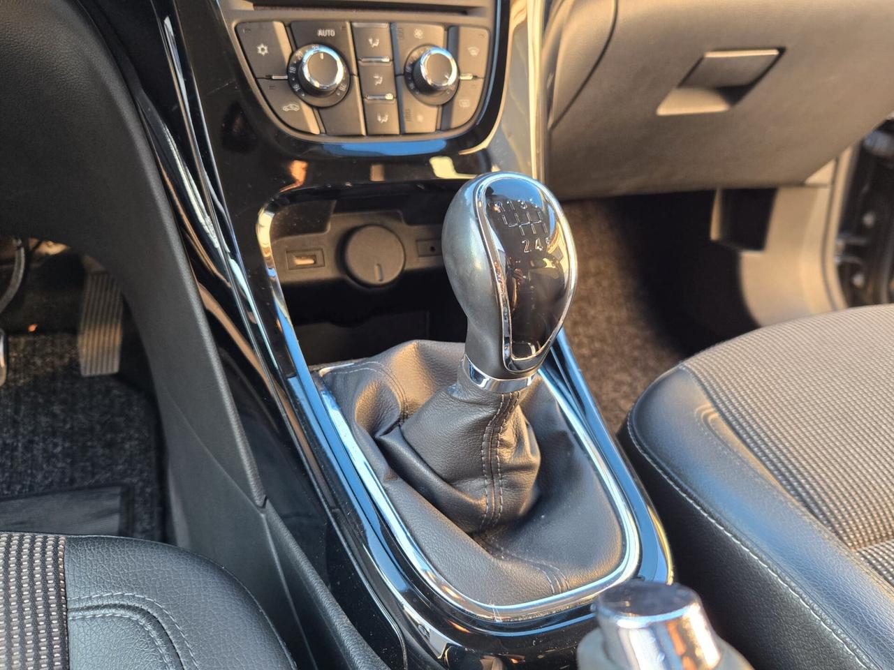 Opel Astra 1.4 Turbo Sports Tourer GPL Cosmo