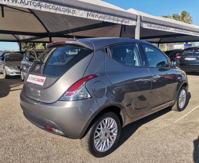 LANCIA Ypsilon 1.2 69 CV 5 porte Gold