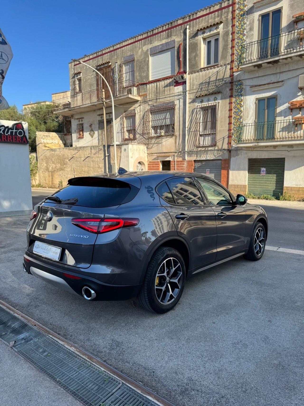Alfa Romeo Stelvio 2.2 Turbodiesel 210 CV AT8 Q4 Veloce