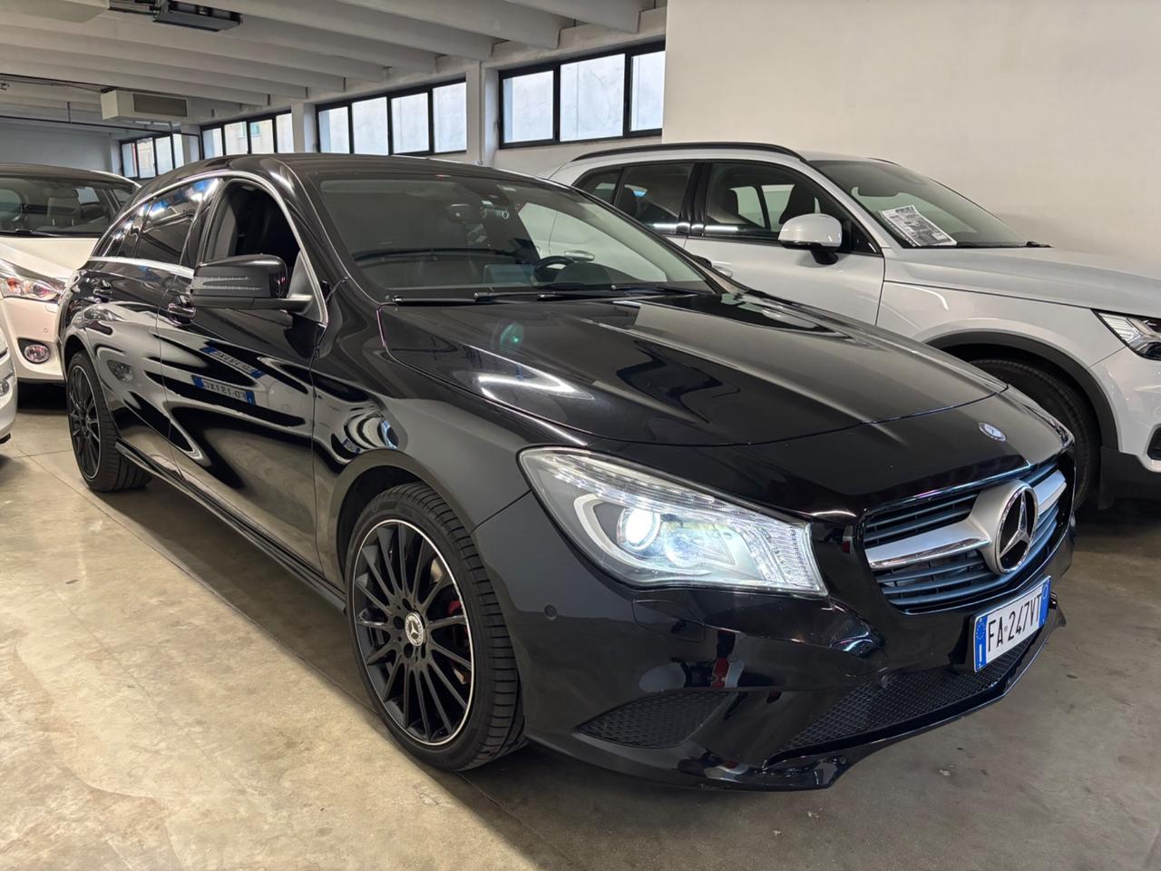 Mercedes-benz CLA 200d PREMIUM DARK