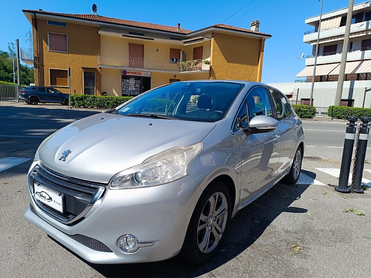 Peugeot 208 1.2 VTI Allure 80.000KM