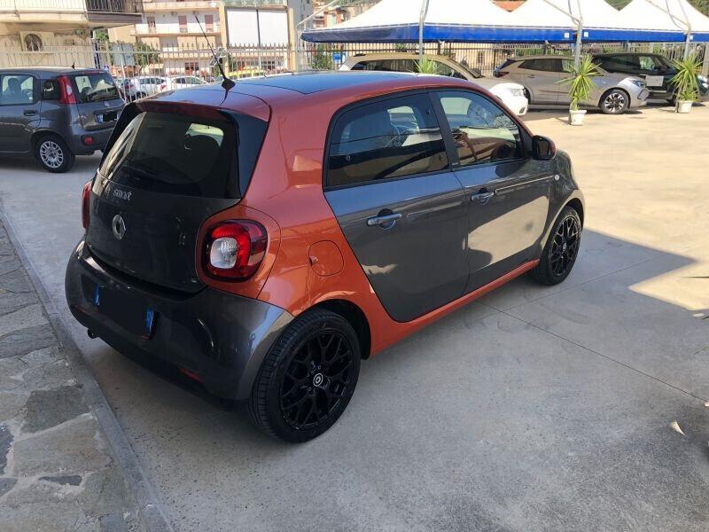 Smart ForFour 1.0 71cv anno 2015