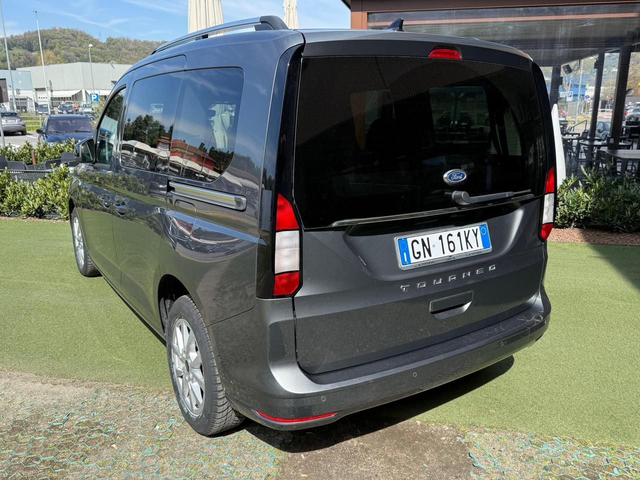 FORD Tourneo Connect 2.0 Ecoblue 122cv Titanium Auto 7POSTI IVA ESPOSTA