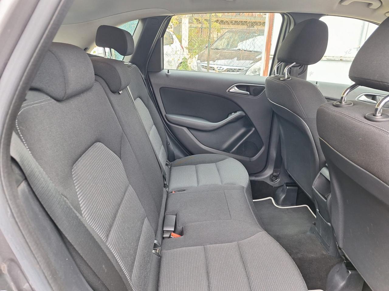 Mercedes-benz B 180 d Business