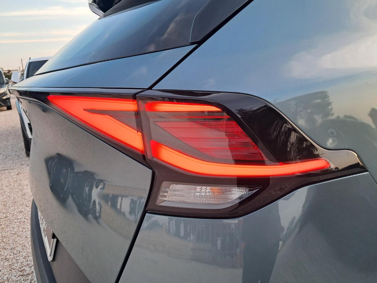 Kia Sportage 1.6 CRDI-136cv*B-LED*NAVY*RADAR