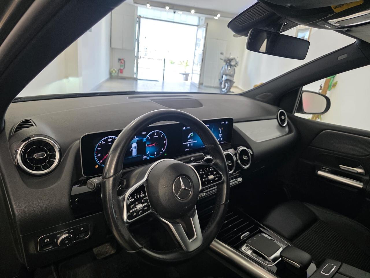 Mercedes Classe B 180d Sport AUTOMATICA 2021 Soli 90.000 KM