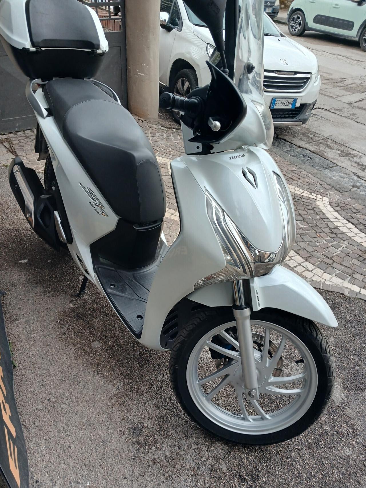 Honda SH 125 ABS GARANTITO 12 MESI