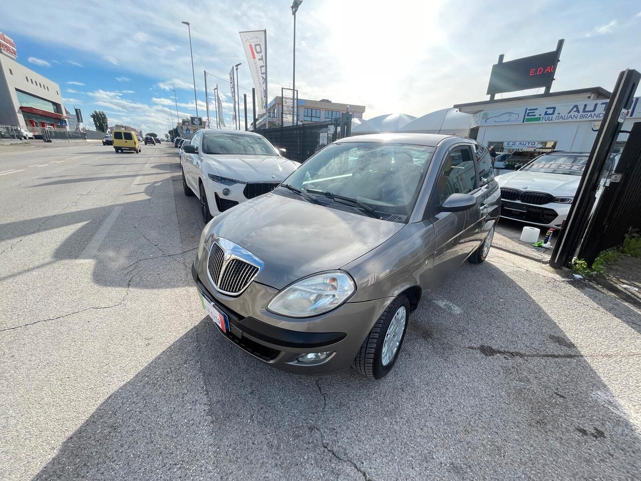 Lancia Ypsilon 1.3 Multijet 16V Platino