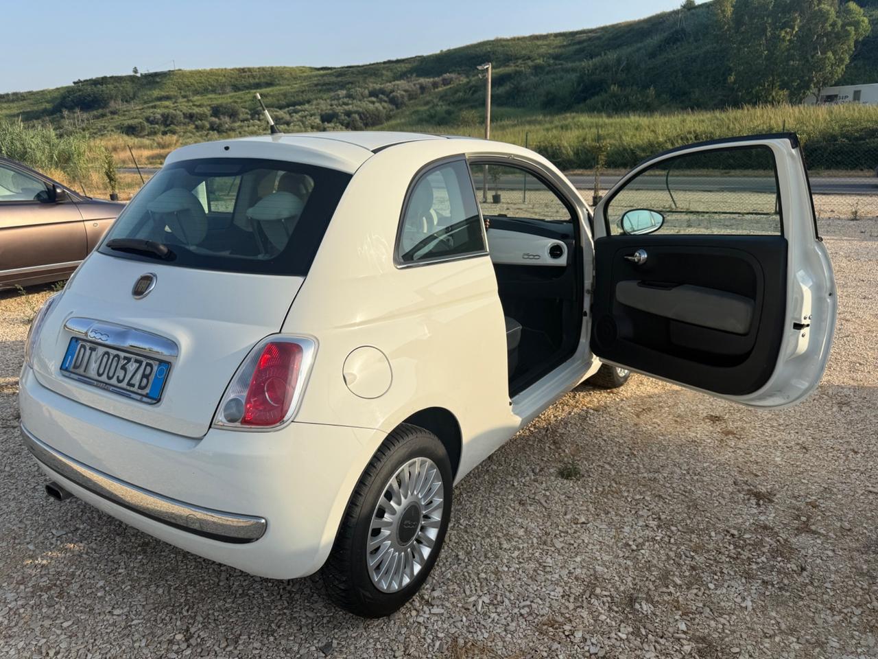 Fiat 500 1.2 Lounge 3.999€ PERMUTE