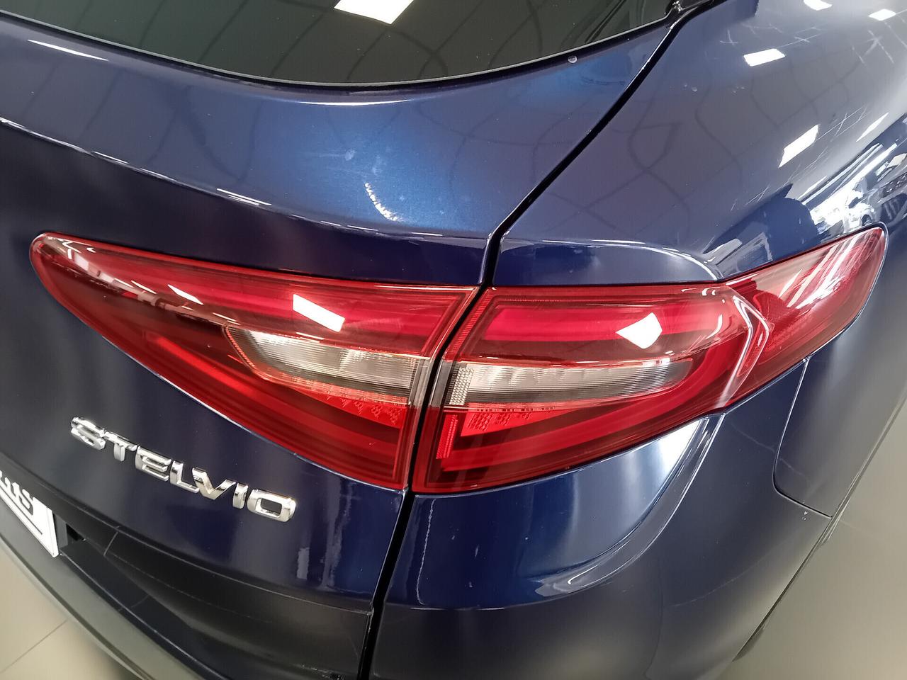 Alfa Romeo Stelvio 2.2 Turbodiesel 190 CV AT8 RWD Business