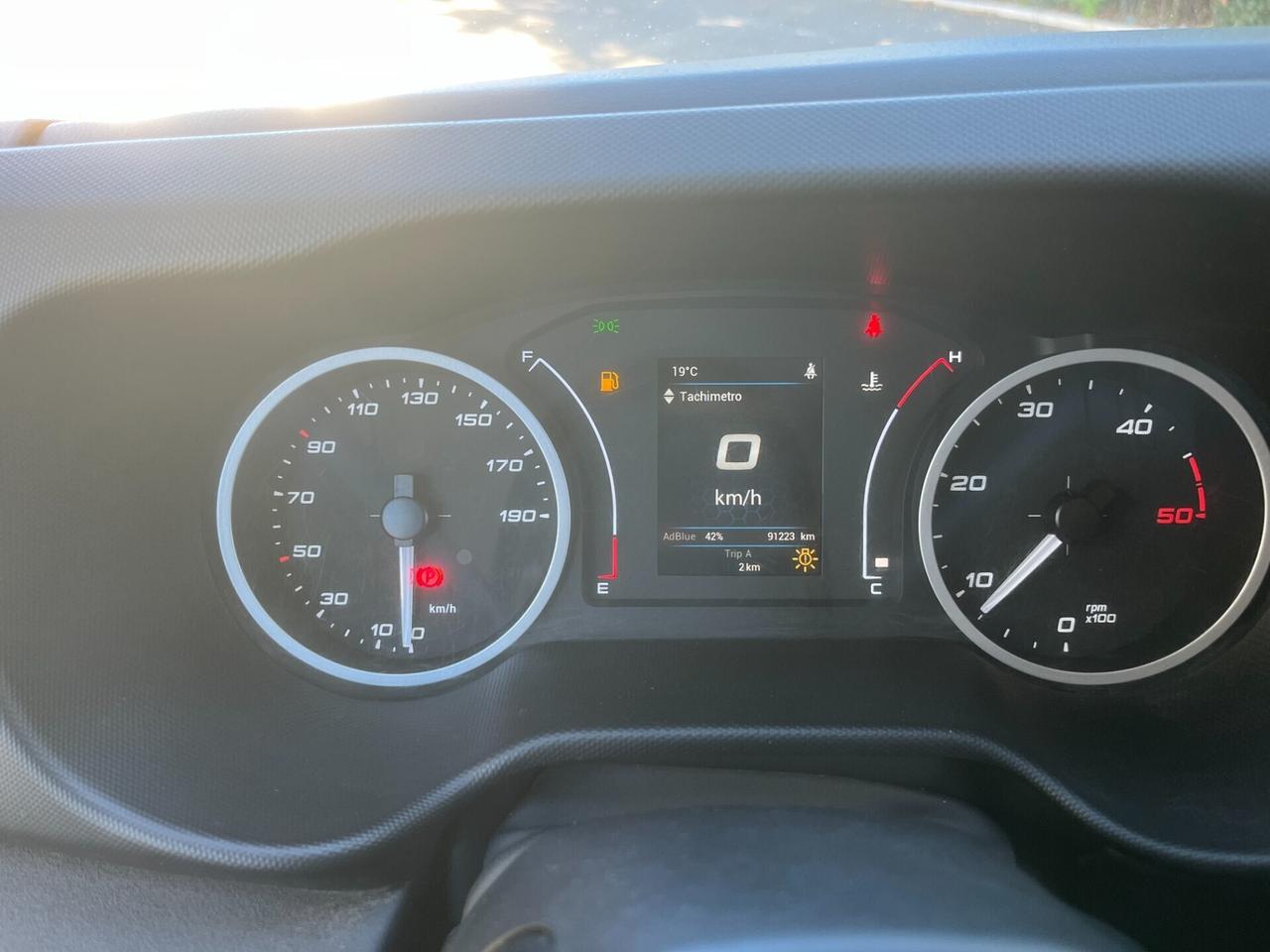 Iveco Daily 2.3 Diesel HKa 35 S V Radstand 3520