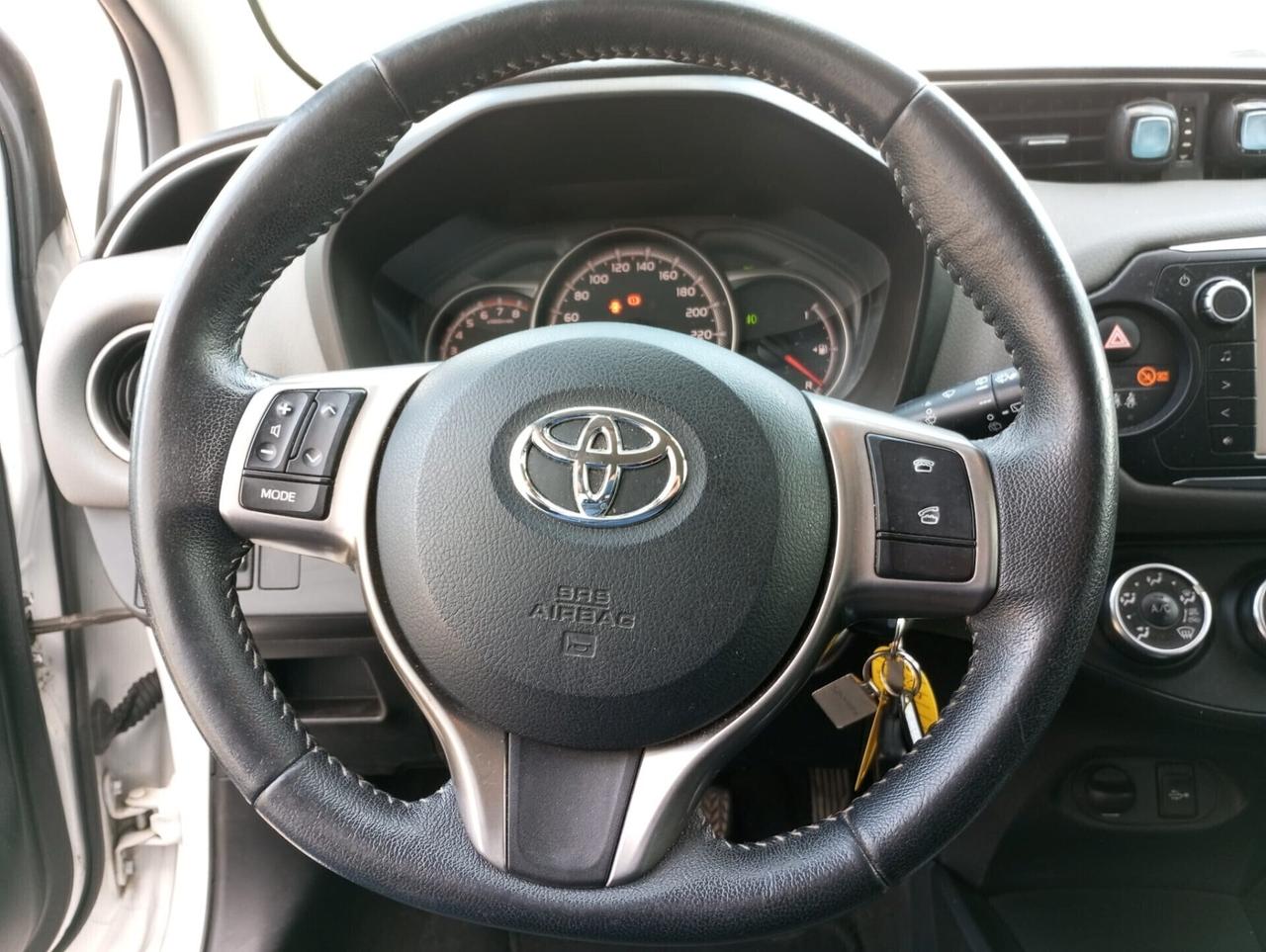 Toyota Yaris 1.0 5 porte Lounge