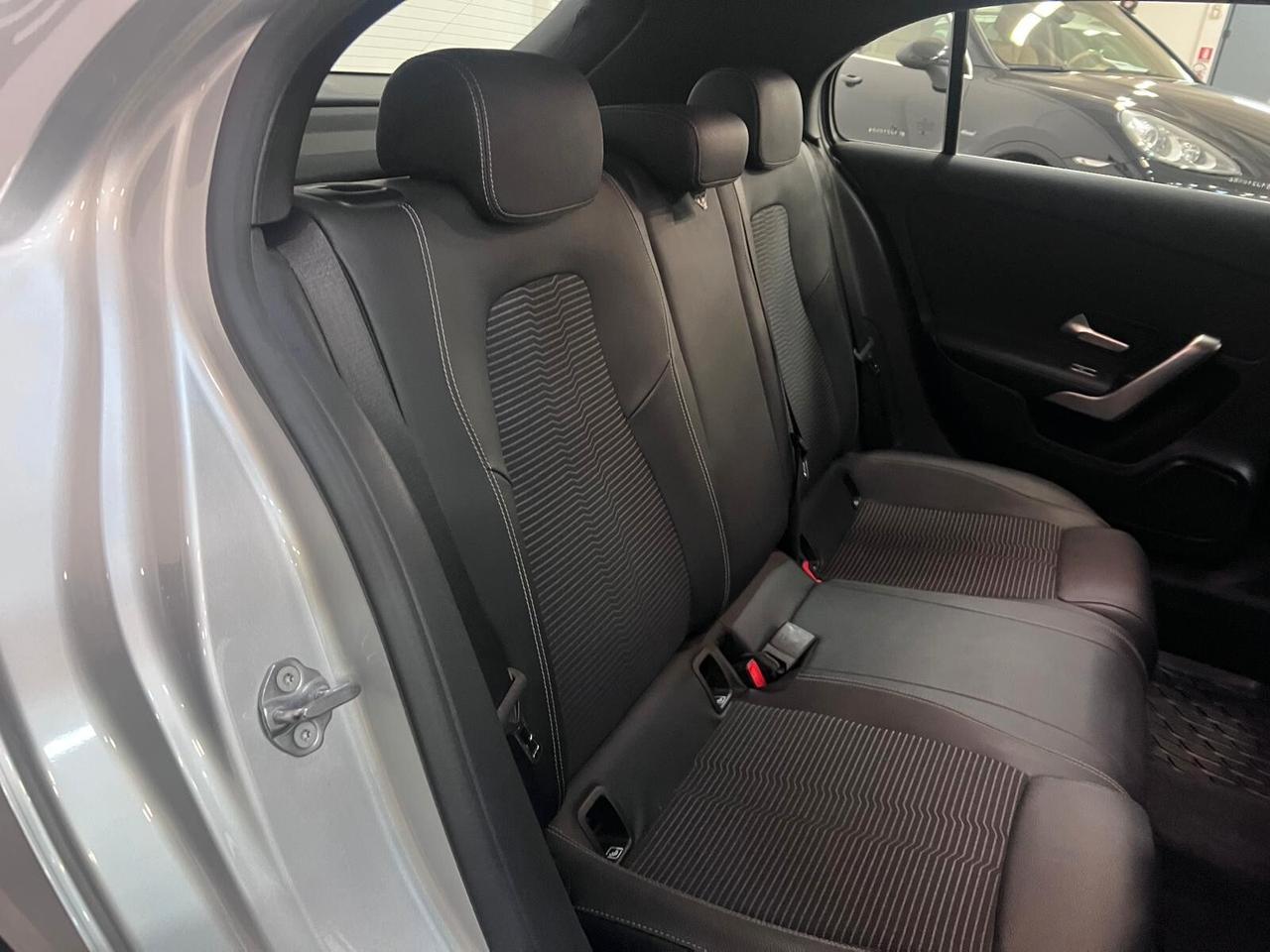 Mercedes-benz A 180d Automatic Business