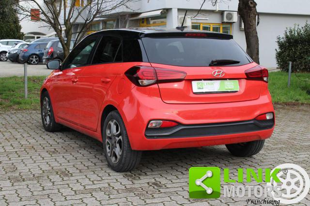 HYUNDAI i20 1.2 84 CV 5 porte Dualcolor