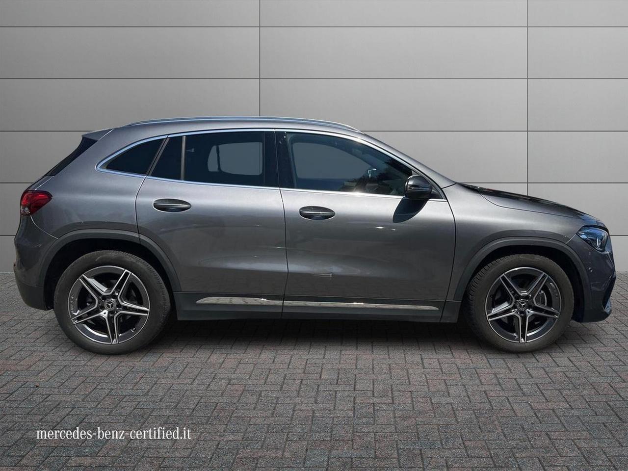 Mercedes-Benz GLA 200 d Premium auto