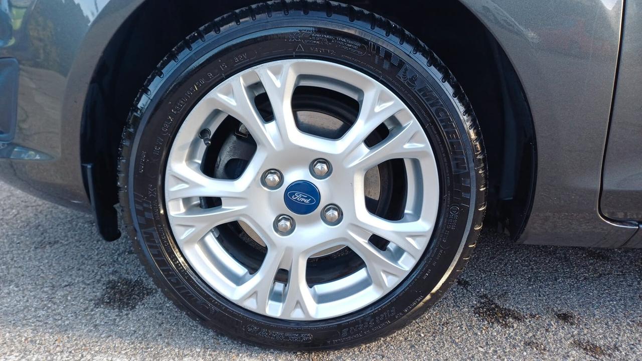 Ford Fiesta 1.5 TDCi 75CV 5 porte Titanium