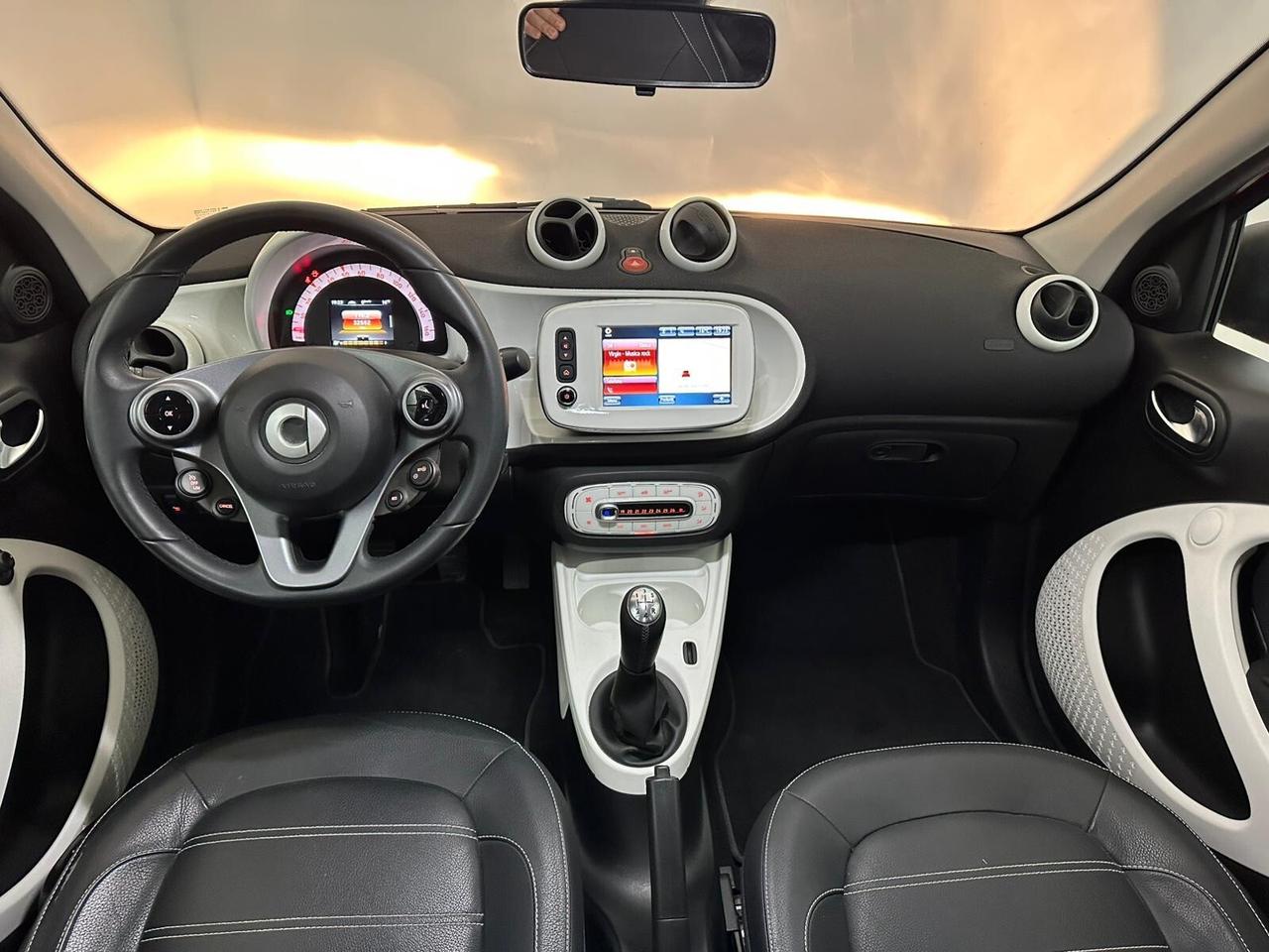 SMART FORFOUR PRIME NAVIGATORE/PELLE/TELECAMERA