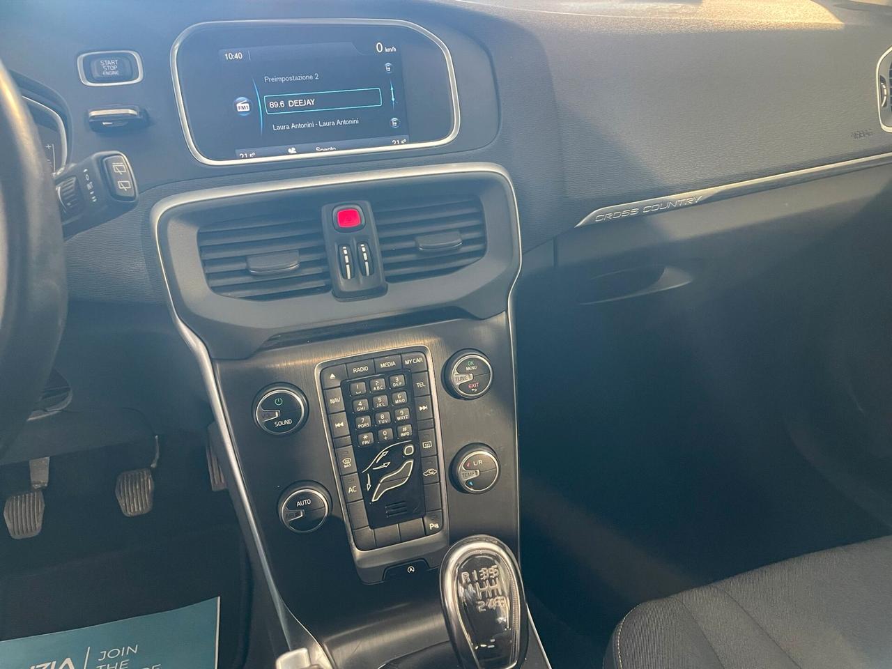 V40 CROSS COUNTRY 1.6D 115 CV 6 MARCE X NEOPATENTATI
