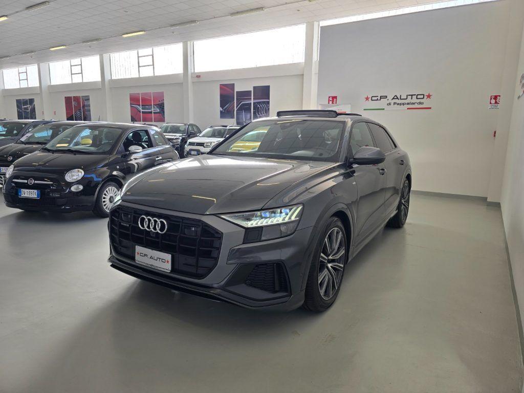 Audi Q8 50 TDI 286 CV quattro tiptronic Sport + Tetto