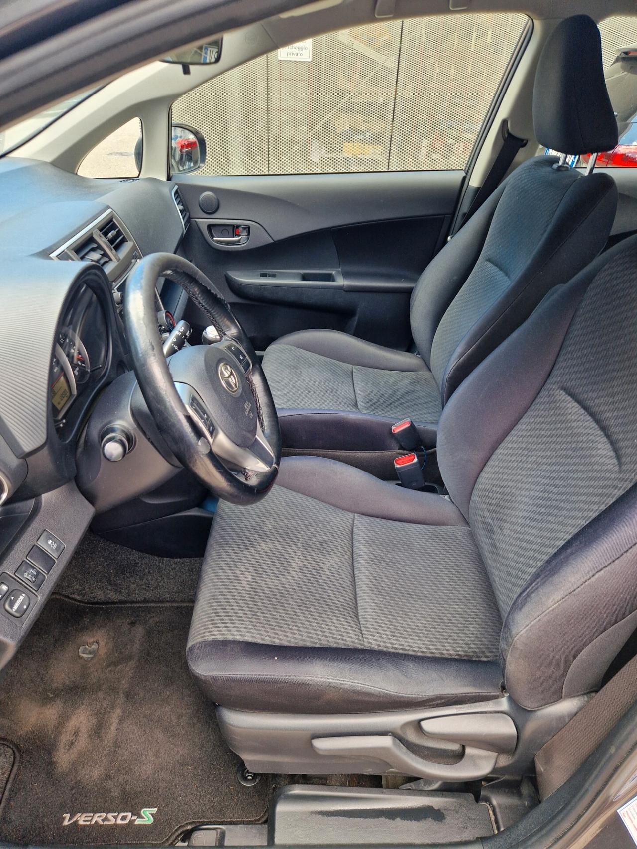 Toyota Verso-S 1.3 Benz 100CV - Garanzia 12 Mesi