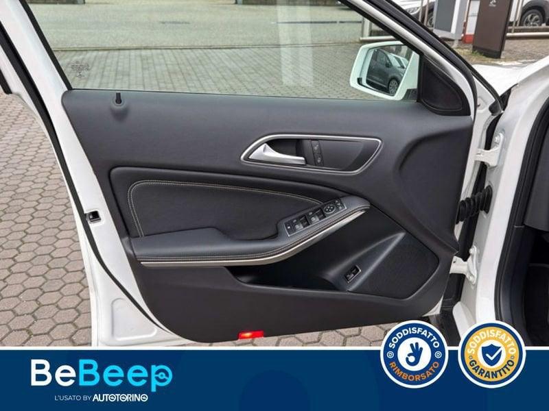 Mercedes-Benz GLA 200 SPORT AUTO