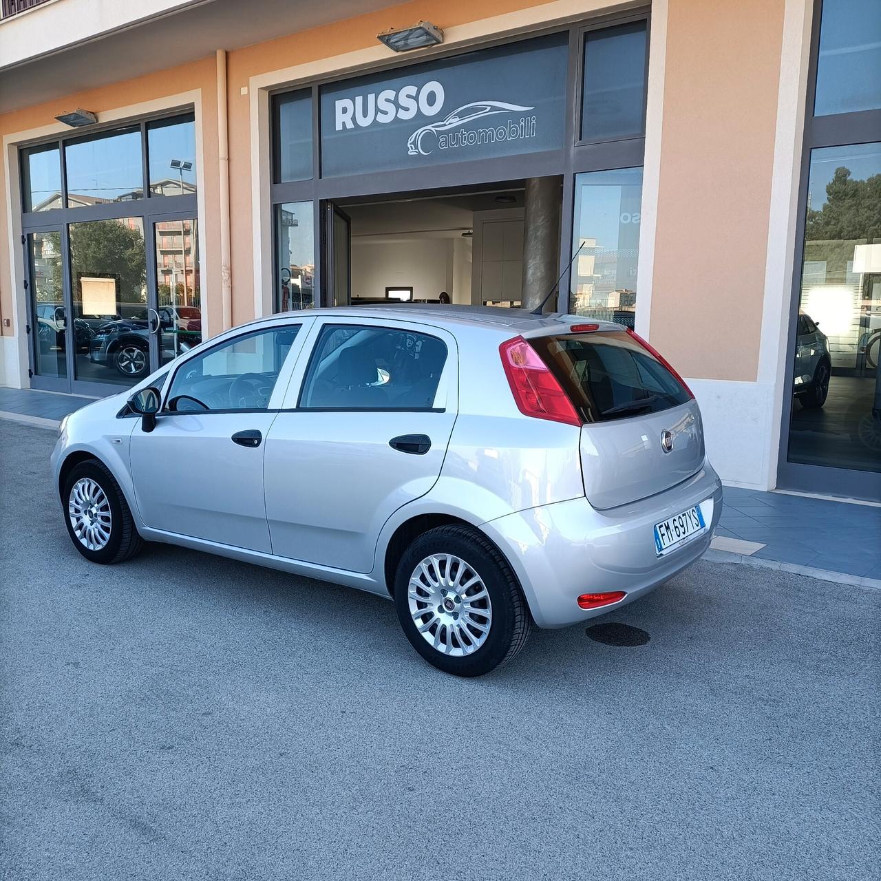 Fiat Punto 1.3 MJT II S&S 95 CV 5 porte Street