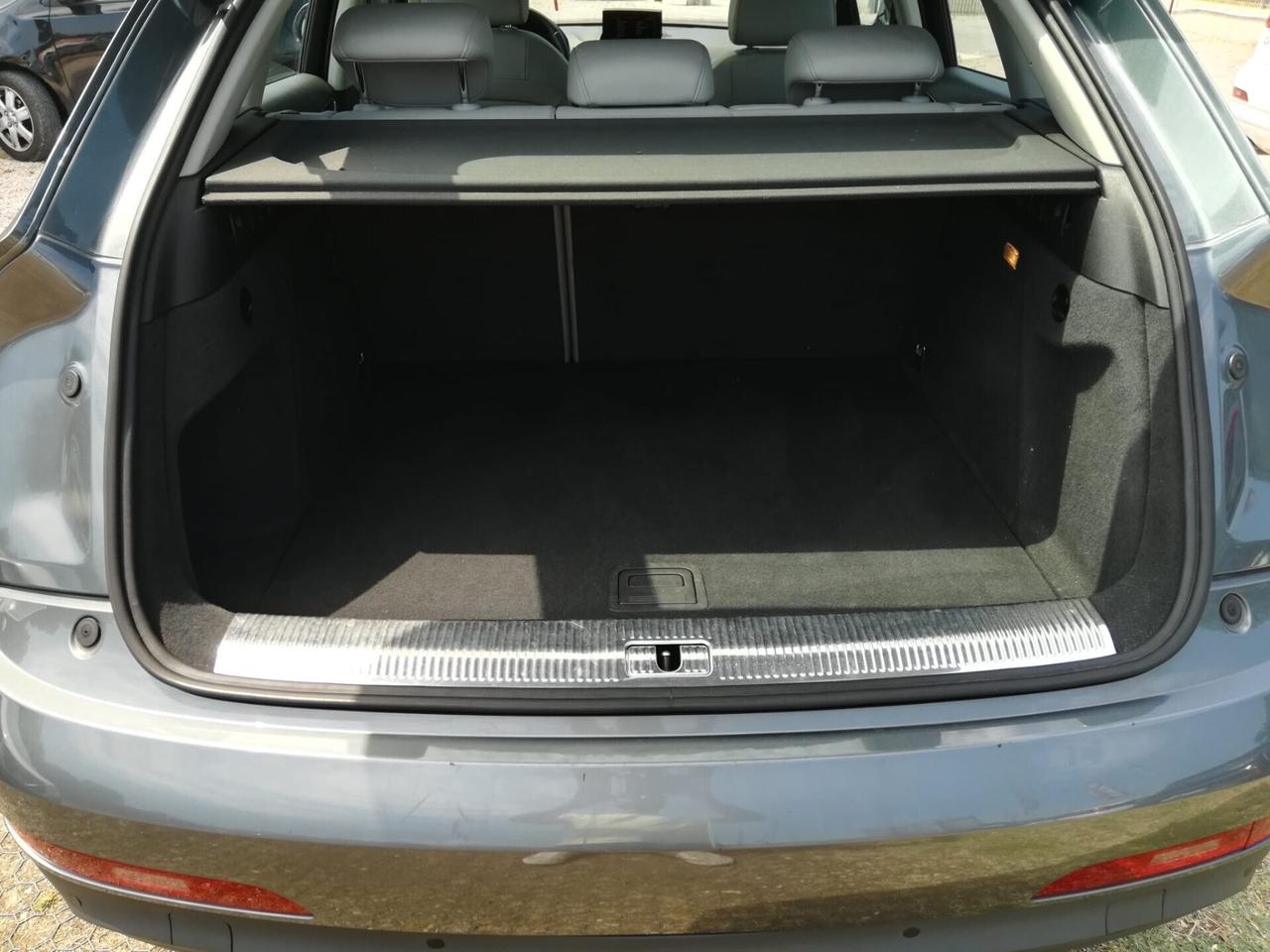 AUDI - Q3 - 2.0 TDI 177CV quattro S tronic - UNIPR