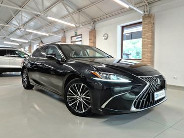 Lexus ES Hybrid Executive