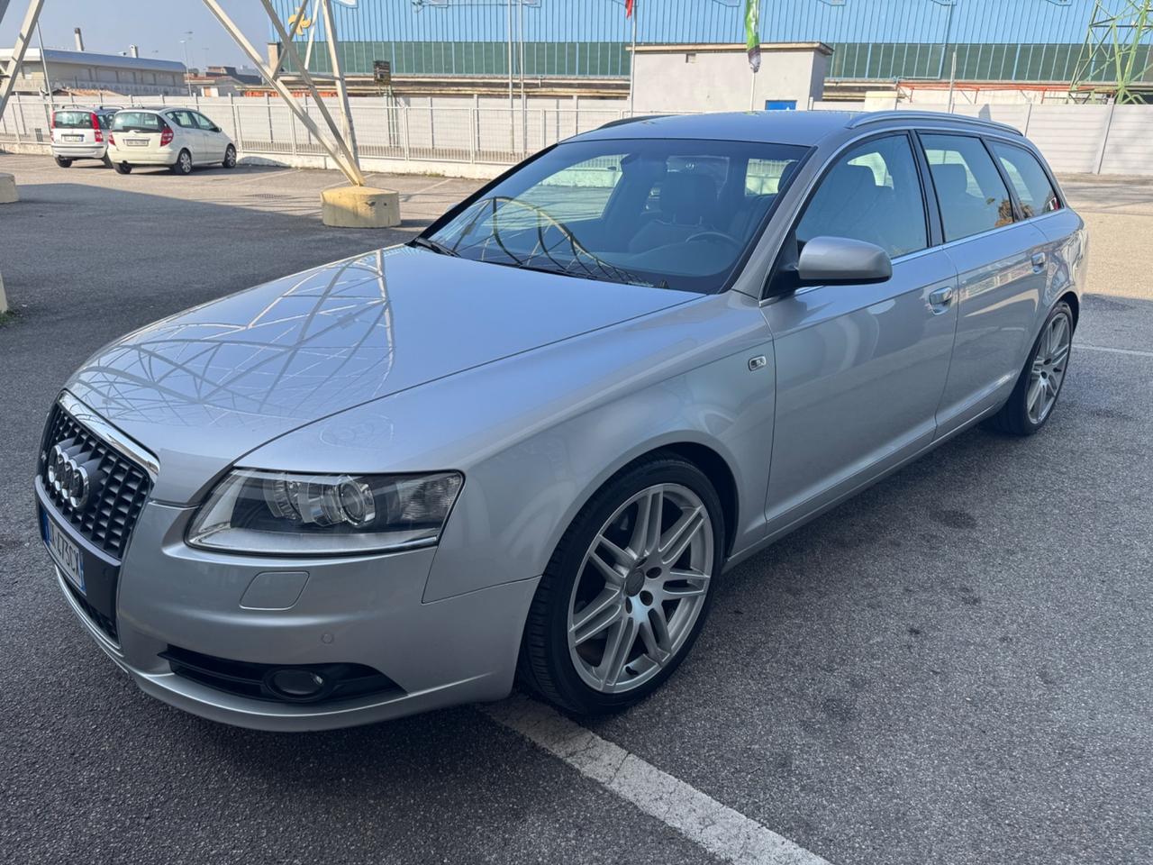 Audi A6 Avant 3.0 V6 TDI quattro S LINE