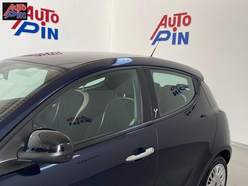 Lancia Ypsilon 1.2 69cv Gold