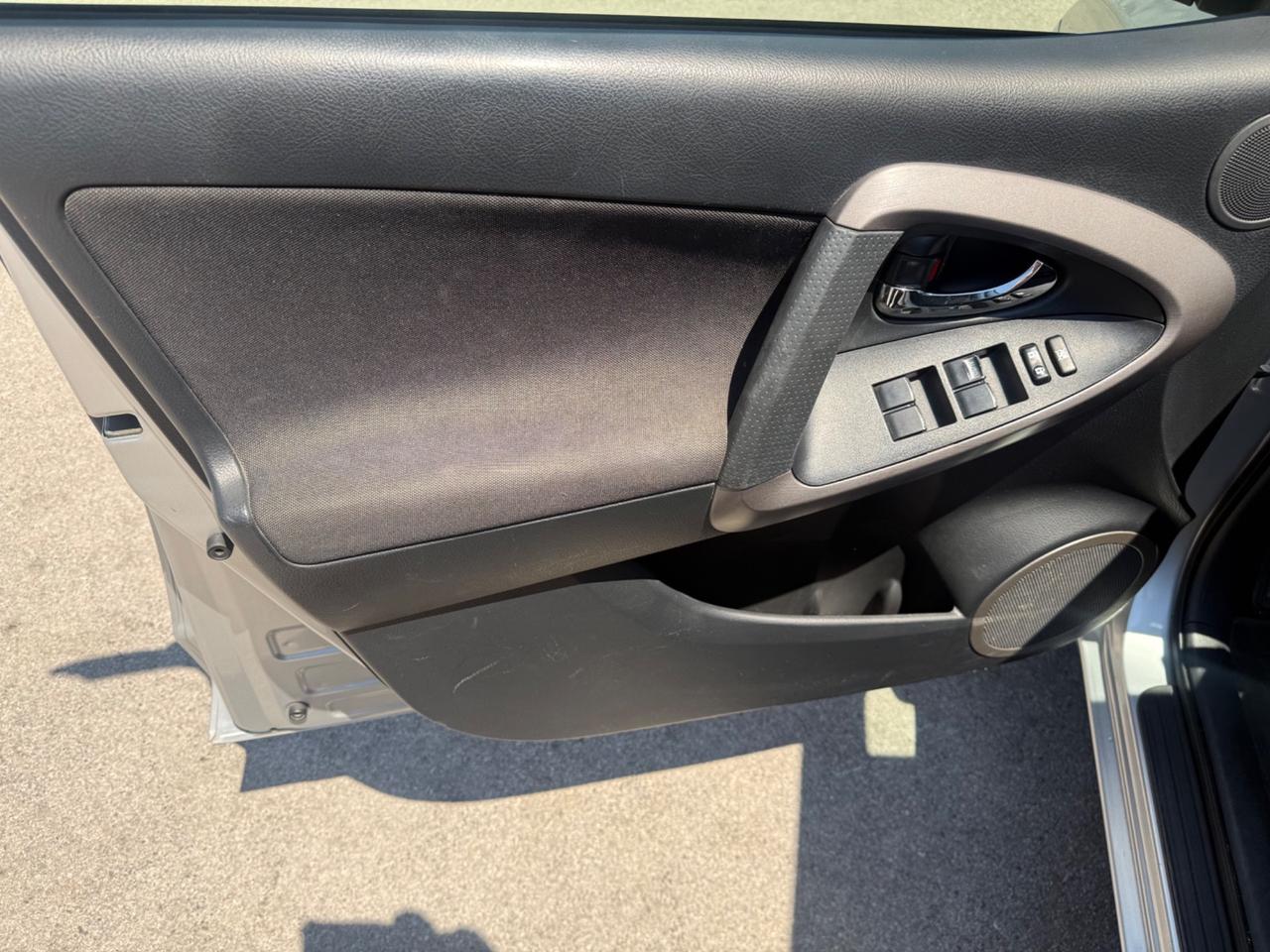 Toyota RAV 4 RAV4 2.2 D-4D 136 CV Sol