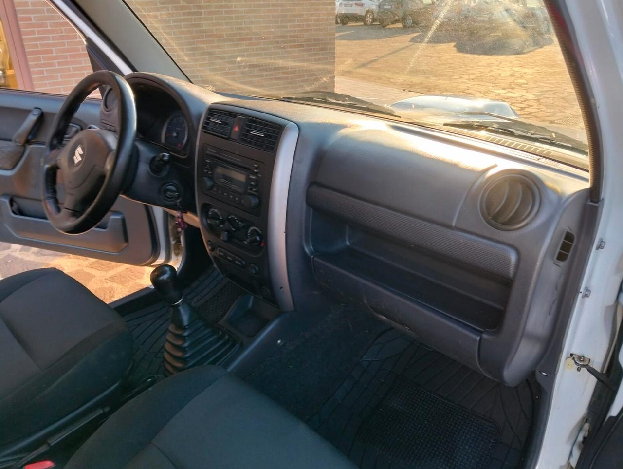 Suzuki Jimny 1.5 DDiS cat 4WD JLX motore nuovo