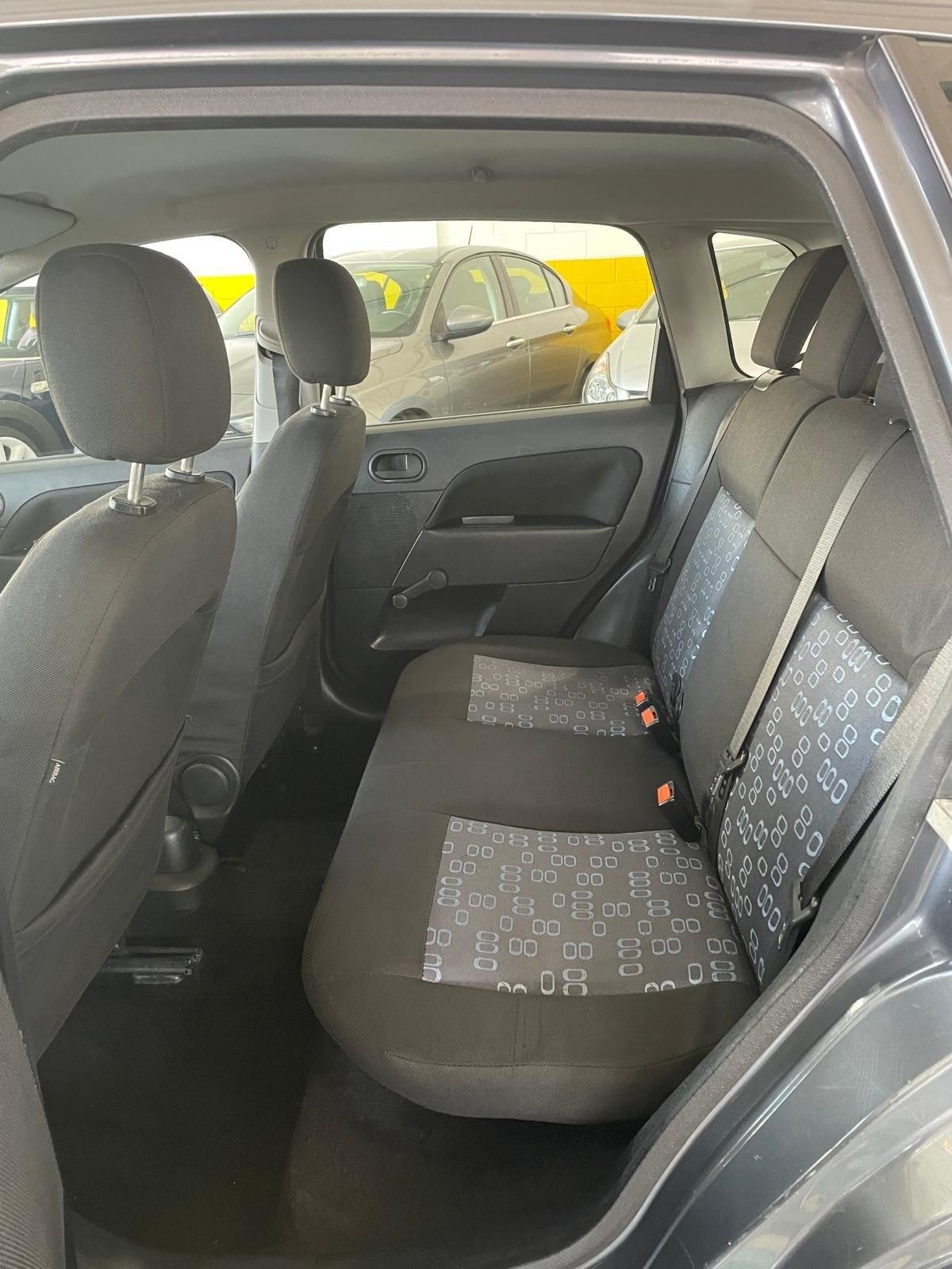 Ford Fiesta 1.2 16V 5p. Ambiente