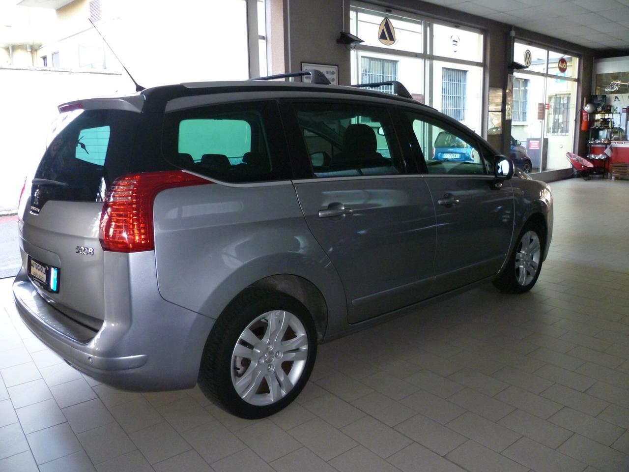 Peugeot 5008 BlueHDi 120 S&S Allure