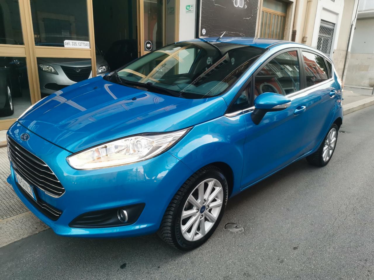 Ford Fiesta 1.4 5p. Bz.- GPL Titanium navi led full