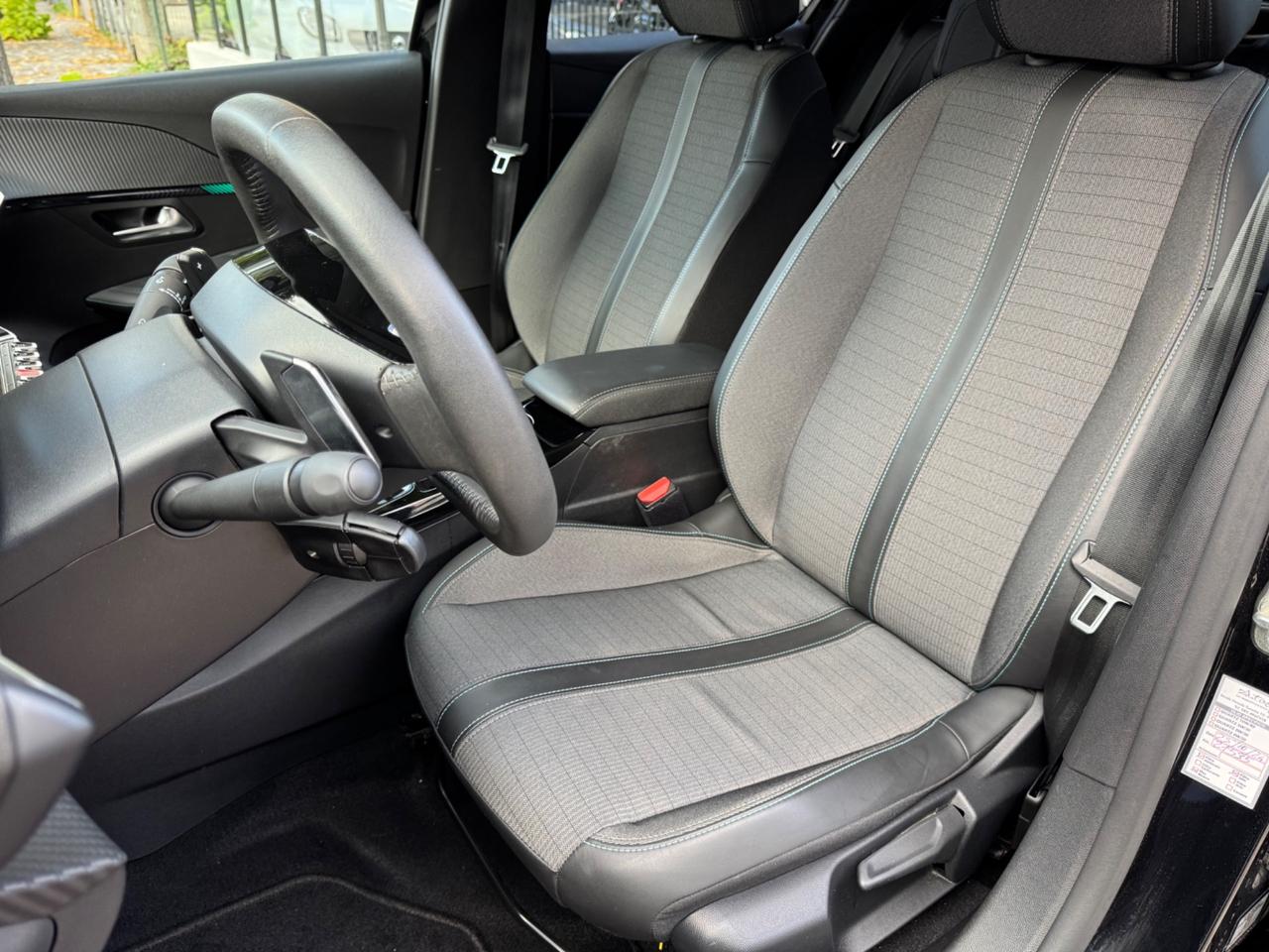 Peugeot 208 PureTech 100 Stop&Start EAT8 5 porte Allure Pack (24 mila km)