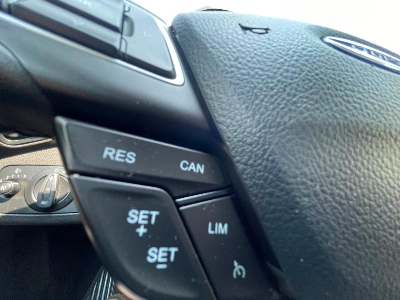 Ford Kuga 2.0 TDCI 120 CV S&S 2WD Powershift ST-Line