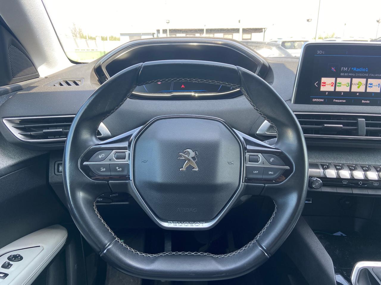 Peugeot 3008 1.5 BlueHDi 130cv Allure