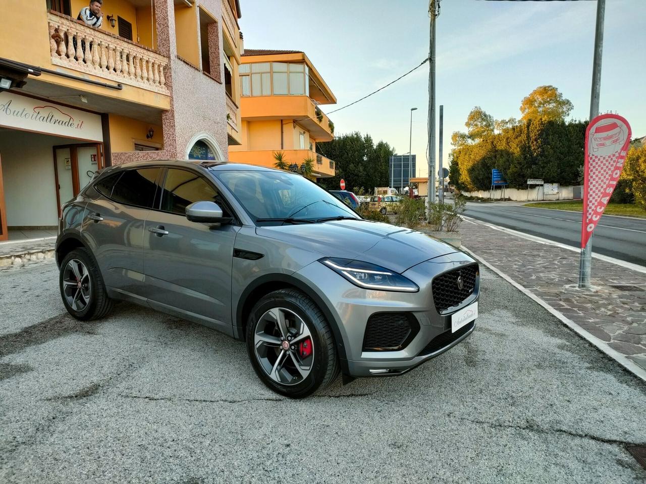 Jaguar E-Pace 2.0D I4 163 CV R-Dynamic SE