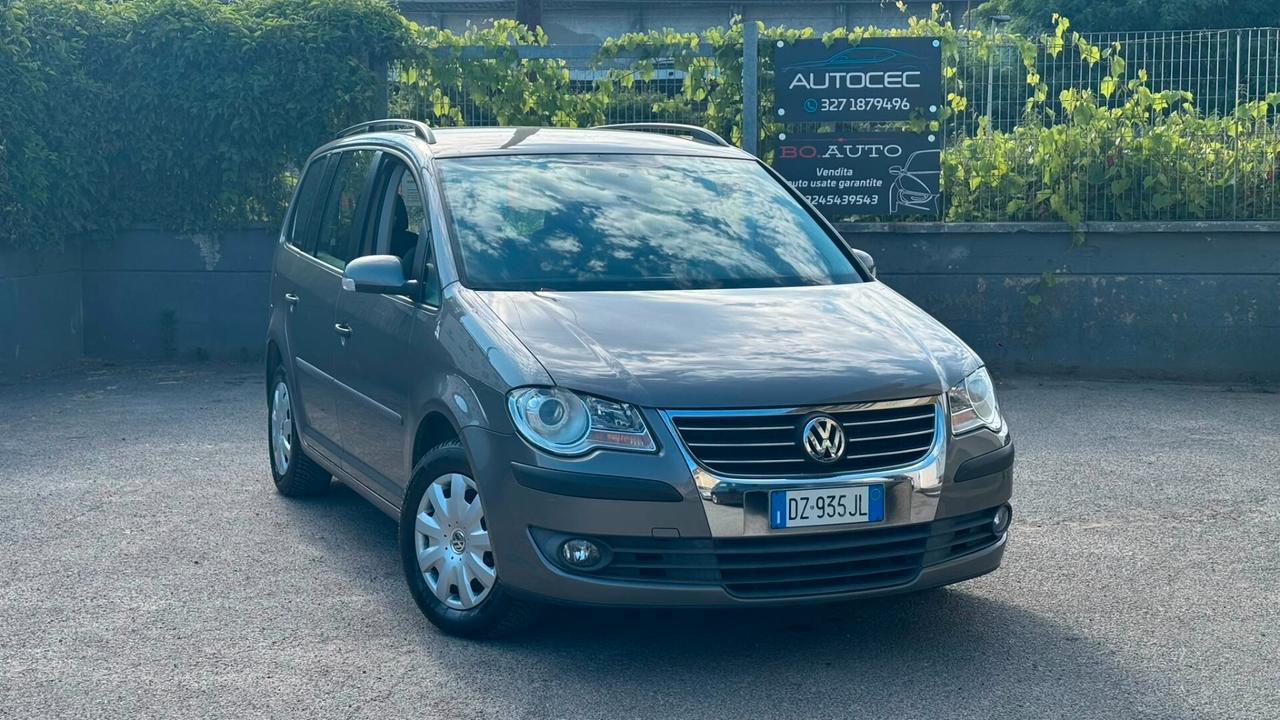 Volkswagen Touran 2.0 Highline Ecofuel