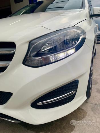 MERCEDES-BENZ B 200 d Automatic 4Matic Executive