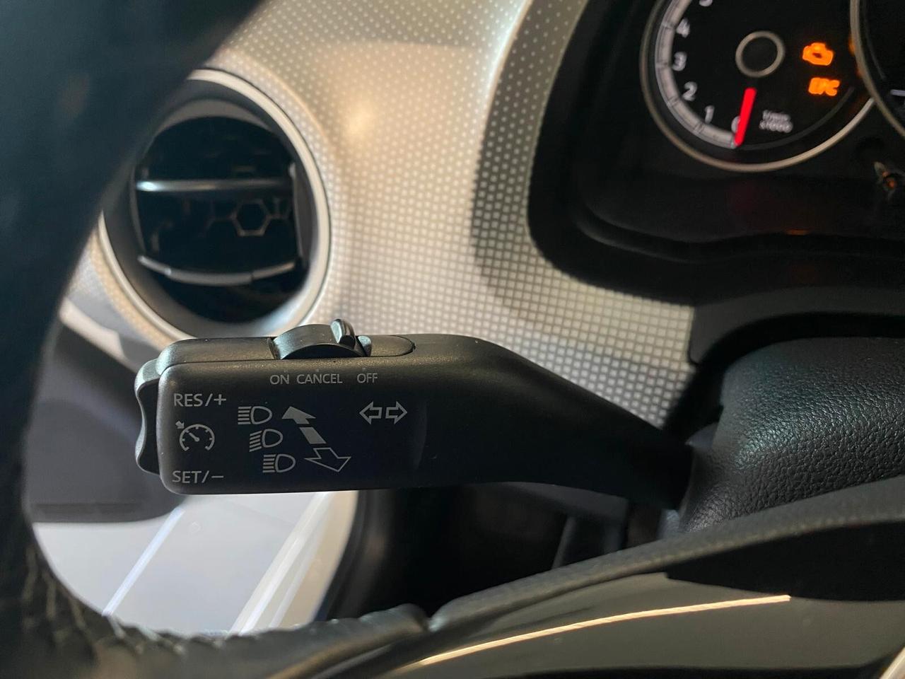 Volkswagen up! 1.0 5p. take