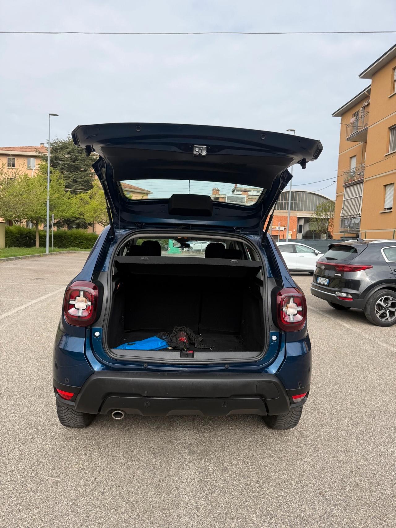 Dacia Duster 1.5 dci - NEOP. - NAV. - 12 MESI DI GARANZIA -