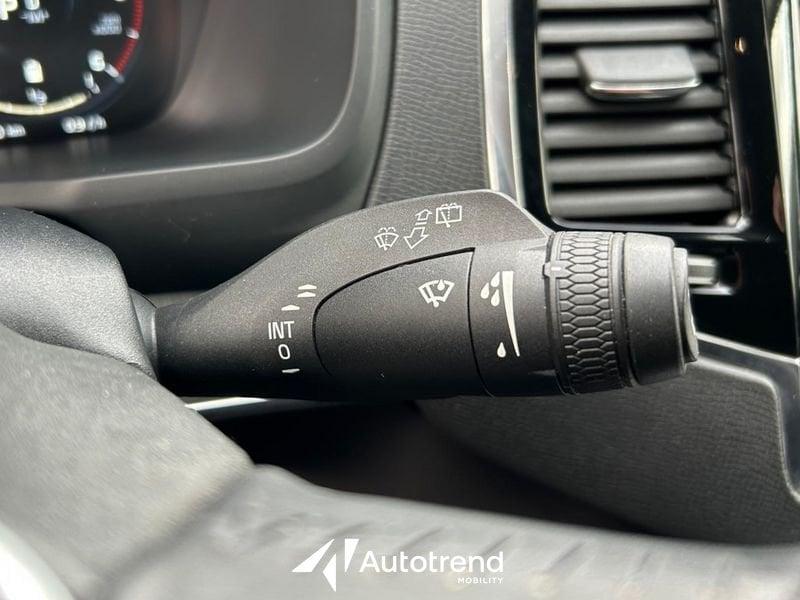 Volvo XC90 B5 235+14 CV AWD Automatica Mild Hybrid 7 Posti Business Plus