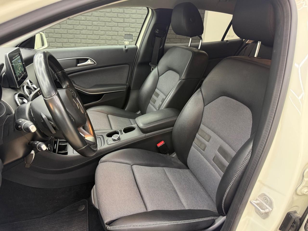 Mercedes-benz GLA 200 180 d Sport ITA UFF COME NUOVA