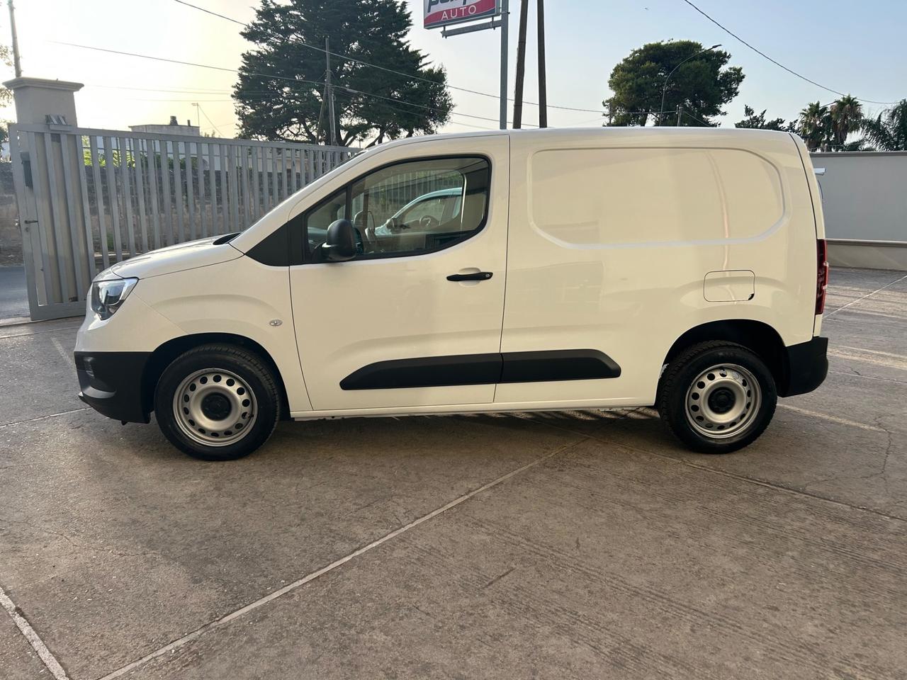 Opel Combo Cargo 1.5 Diesel 130CV S&S PC 650kg Edition