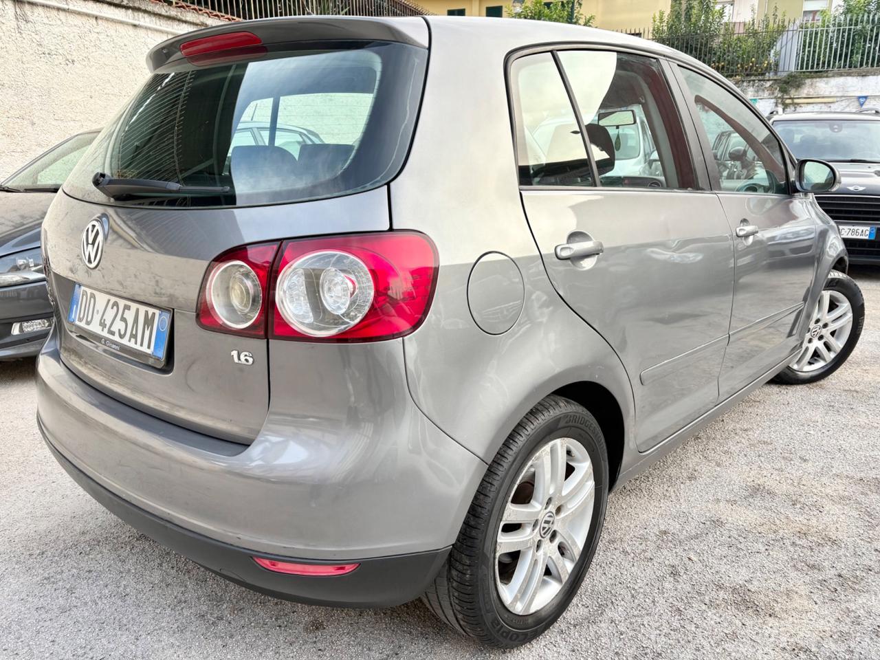 Volkswagen Golf Plus 1.6 benzina 102000km !!