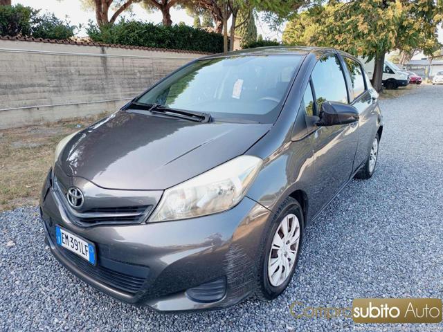TOYOTA Yaris 1.0 5 porte