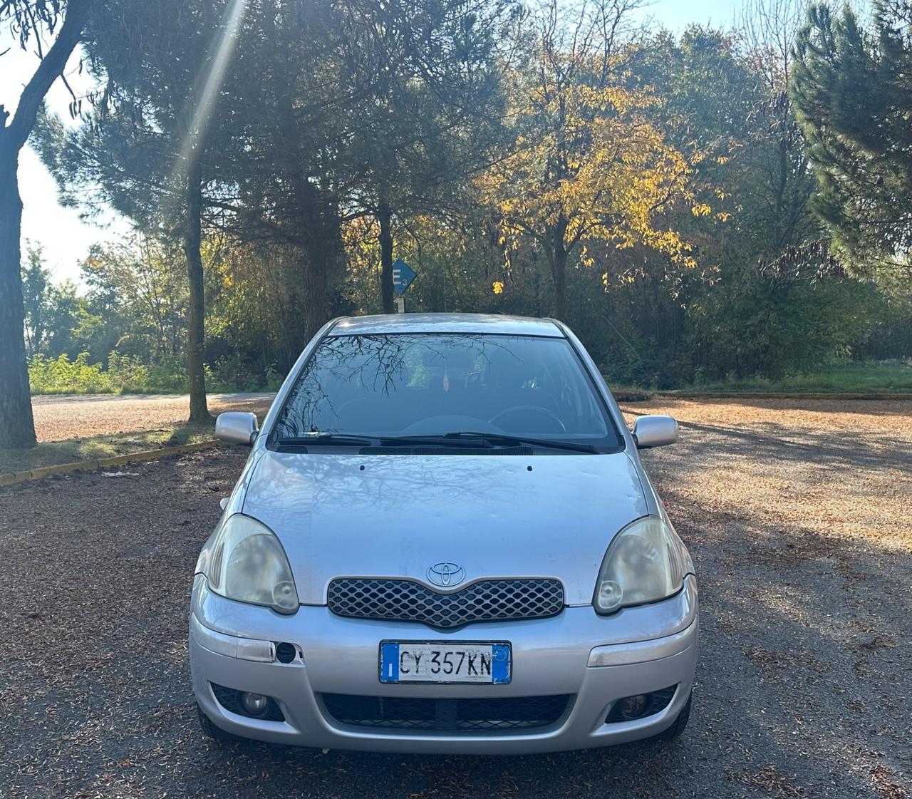 Toyota Yaris 1.0 5 porte