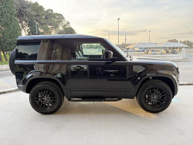 LAND ROVER Defender 90 3.0D I6 200 CV AWD Auto ''TOTAL BLACK''